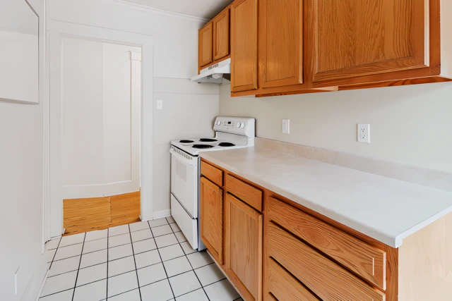 913 Huron 2