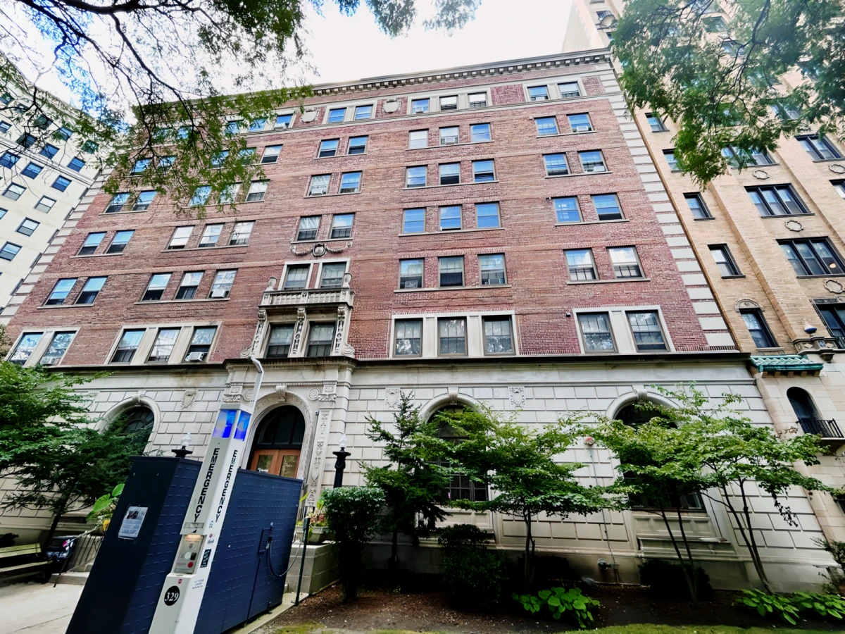 5540 Hyde Park Apartments - Chicago student accommodation