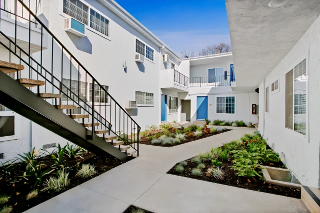 1801 Federal 2