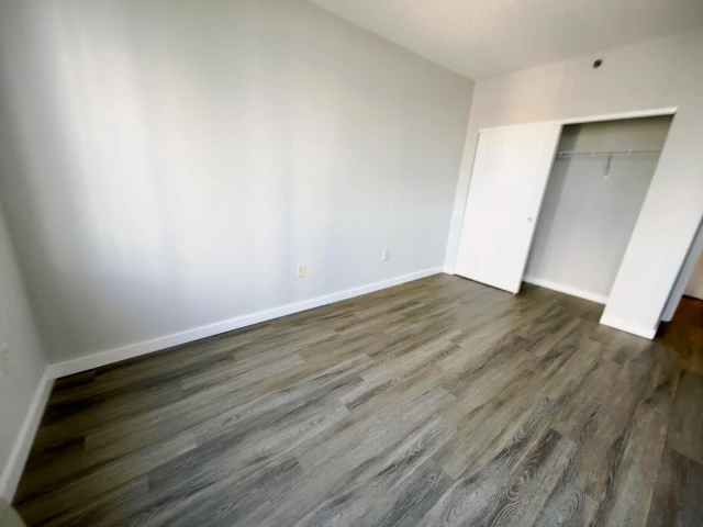 uhomes.com | 学生の宿泊施設、住宅、アパート、賃貸アパート