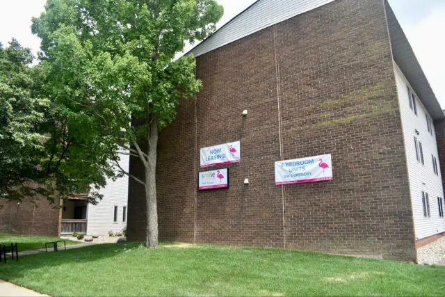 106 S Gregory Street, Urbana, IL 61801 0