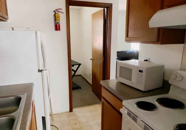 1004 W. Stoughton, Urbana 4