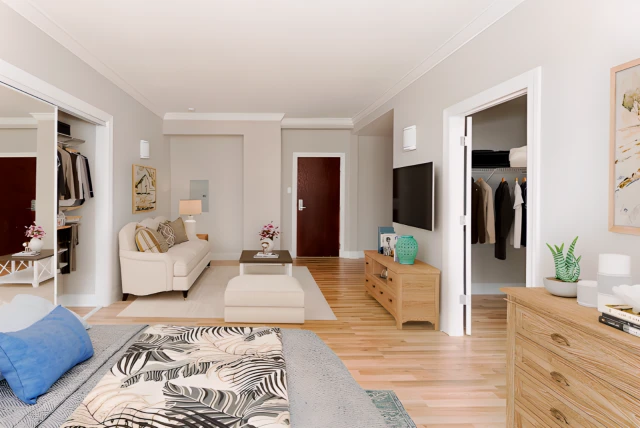 1036 N. DEARBORN 2