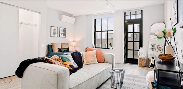 330 South Wells Apartments 4