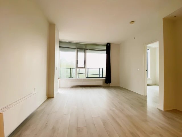 Entire Place·2B2B···8850 University Crescent