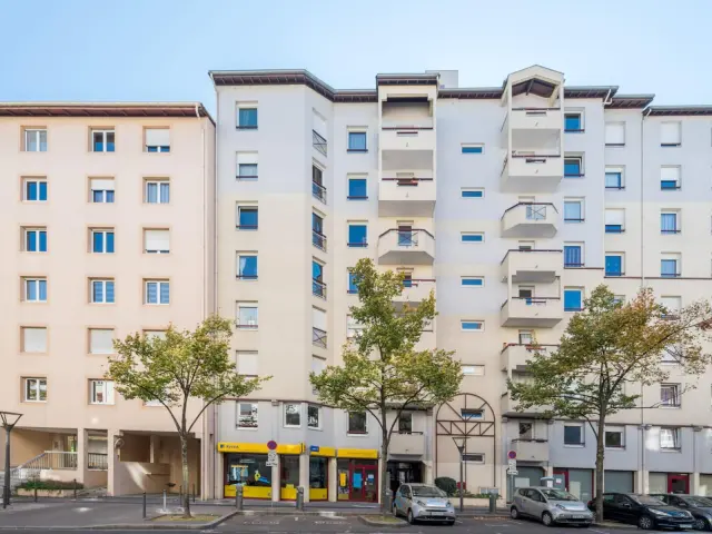 apartment near rue du Dauphiné 1