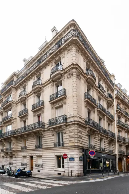 apartment in 16e   Trocadero Auteuil Passy 2