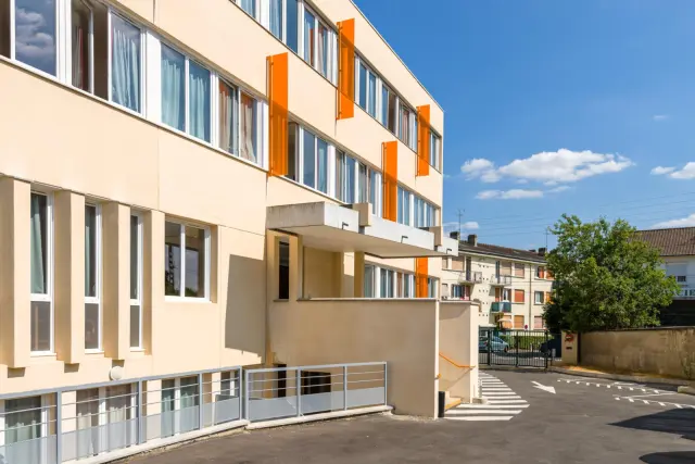 residence near Rue Appert 1