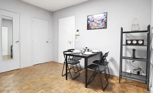 apartment in 16e   Trocadero Auteuil Passy 0