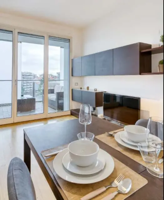 Appartamento con Garage e Balcone ai Navigli - IULM 2