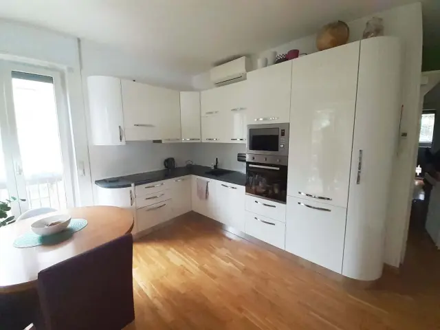 MODERN 2 BEDROOMS APARTMENT IN MILAN CITY CENTRE 0