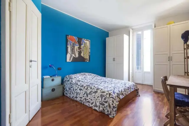 Stunning apt in the design district 2