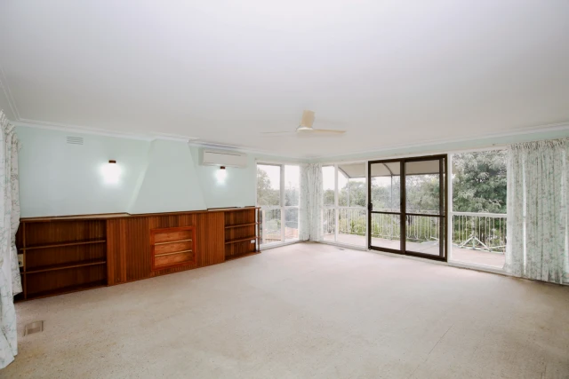 19 Sinclair Avenue, Templestowe Lower 1