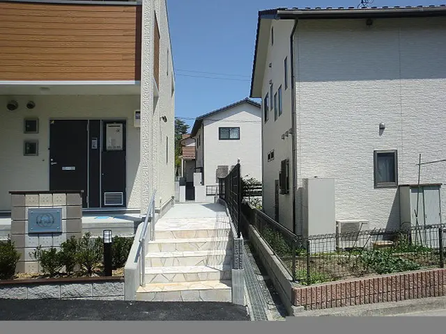 レオネクストネオグレイス 201号室 1