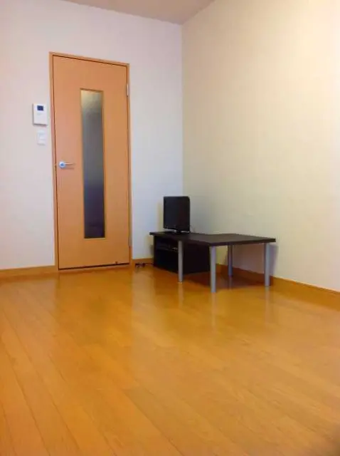 レオパレスフォーティーン扇 204号室 1