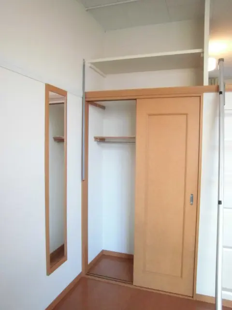 レオパレス忠雅五 0