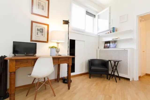 Amazing studio in San Babila 4
