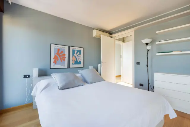 Bright apartment with terrace 2