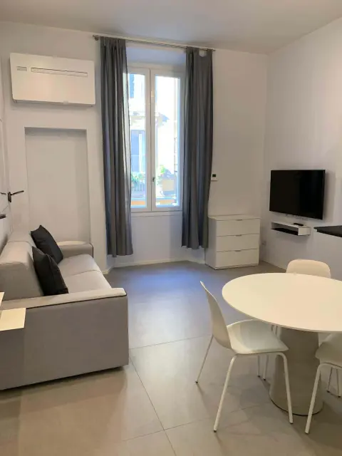 Monolocale Via Solferino 3