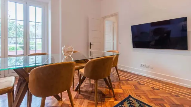 Magnificent 4 Bedroom Apartment in Lisbon 0