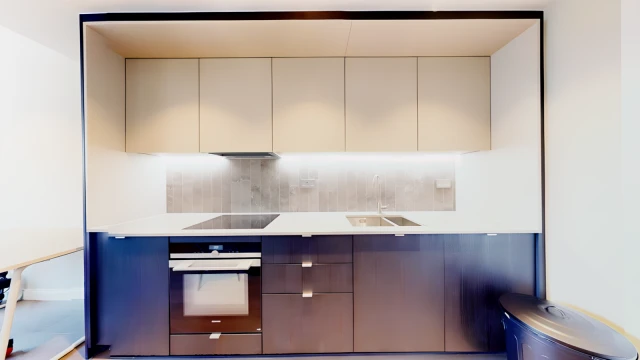 Kennington Lane 14795# 4