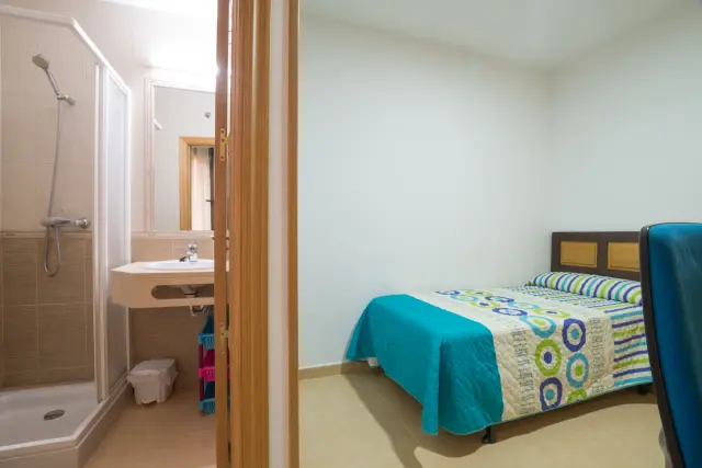 Residencia Universitaria Estudiantes Femenina Santa Ana 3