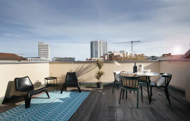 Fancy double bedroom in a 4-bedroom apartment in Charlottenburg  4