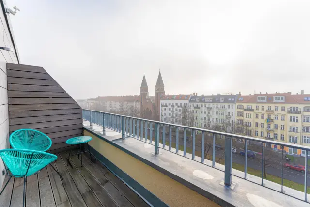 studio near Wisbyer Strasse 2