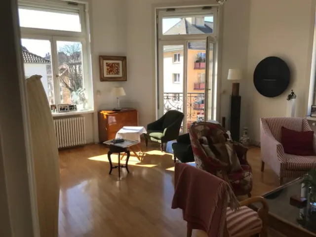 apartment near Kronberger Straße 1