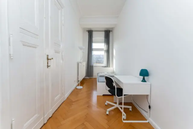 BORNHOLMER STR. 17- VH 4. OG rechts (Pyur) 2