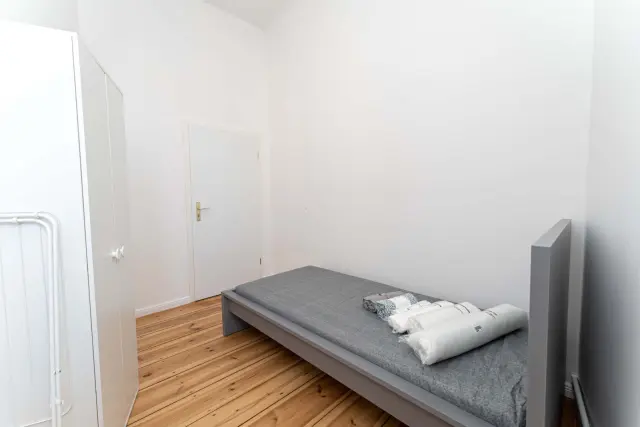 HERMANNSTR. 233 - 8  VH 2. OG mitte (Gigacube) - 0506 1