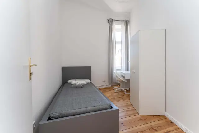 HERMANNSTR. 233 - 8  VH 2. OG mitte (Gigacube) - 0506 2