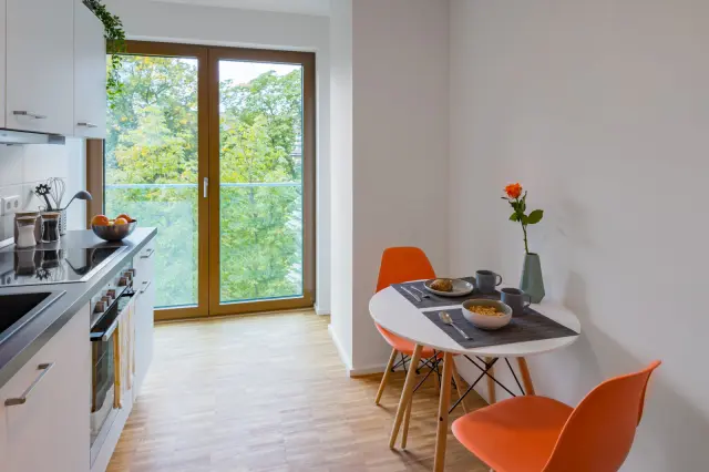 Georg-Voigt-Strasse 15DE-04-036Q 2