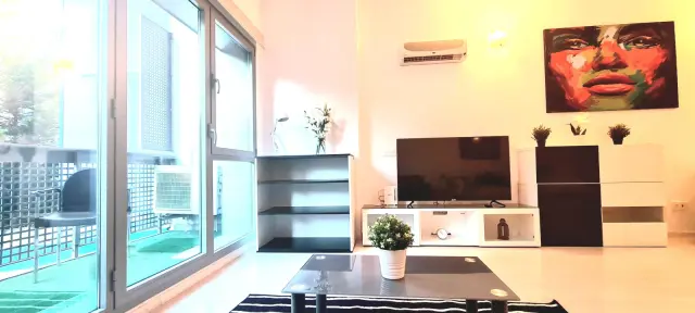 studio near Avenida de Manoteras 1