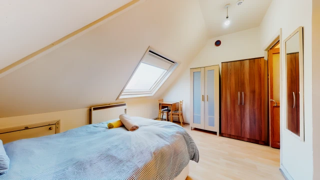 Chatsworth Road 15147# 4