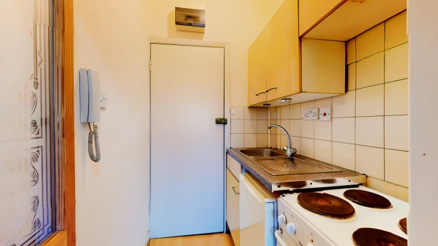 Chatsworth Road 15147# 1