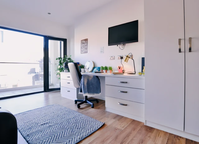 136 – 138 New Walk - Leicester student accommodation - Classic Studio - Park View