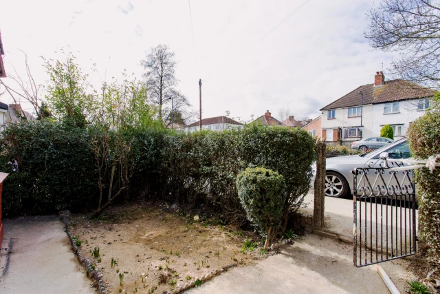 house in Ealing 1
