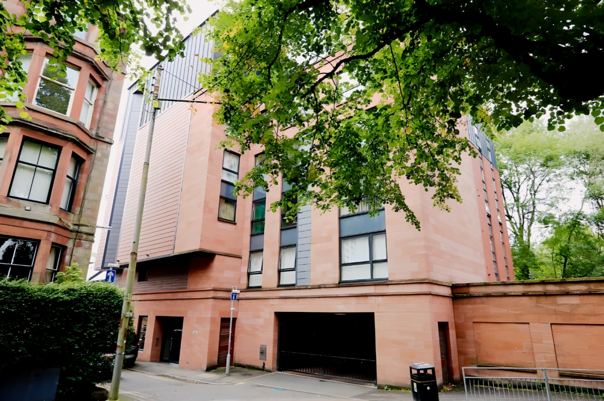 Hayburn Lane, G12 9FD 0