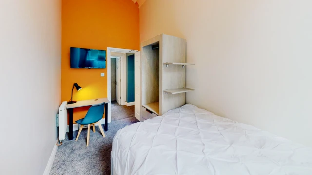 Pitville Place, BS8 1QP 2
