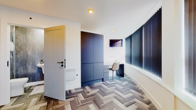 Flat 1, Graduation House, NG9 4HL 2