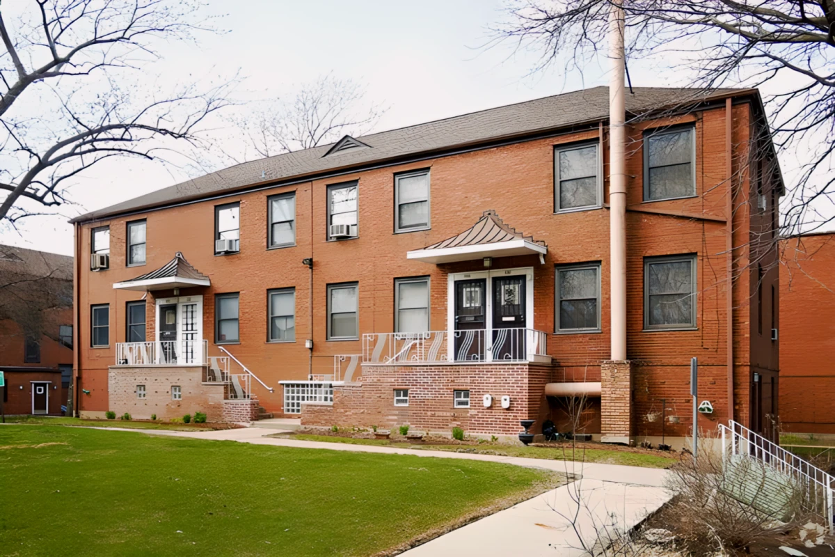 Chatham Park Village-Cooperative - ที่พักนักศึกษาในชิคาโก