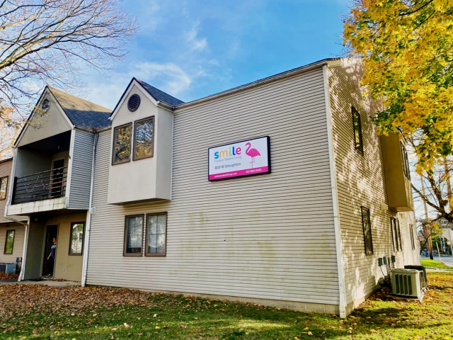 809 W Stoughton, Urbana, IL 61801 3