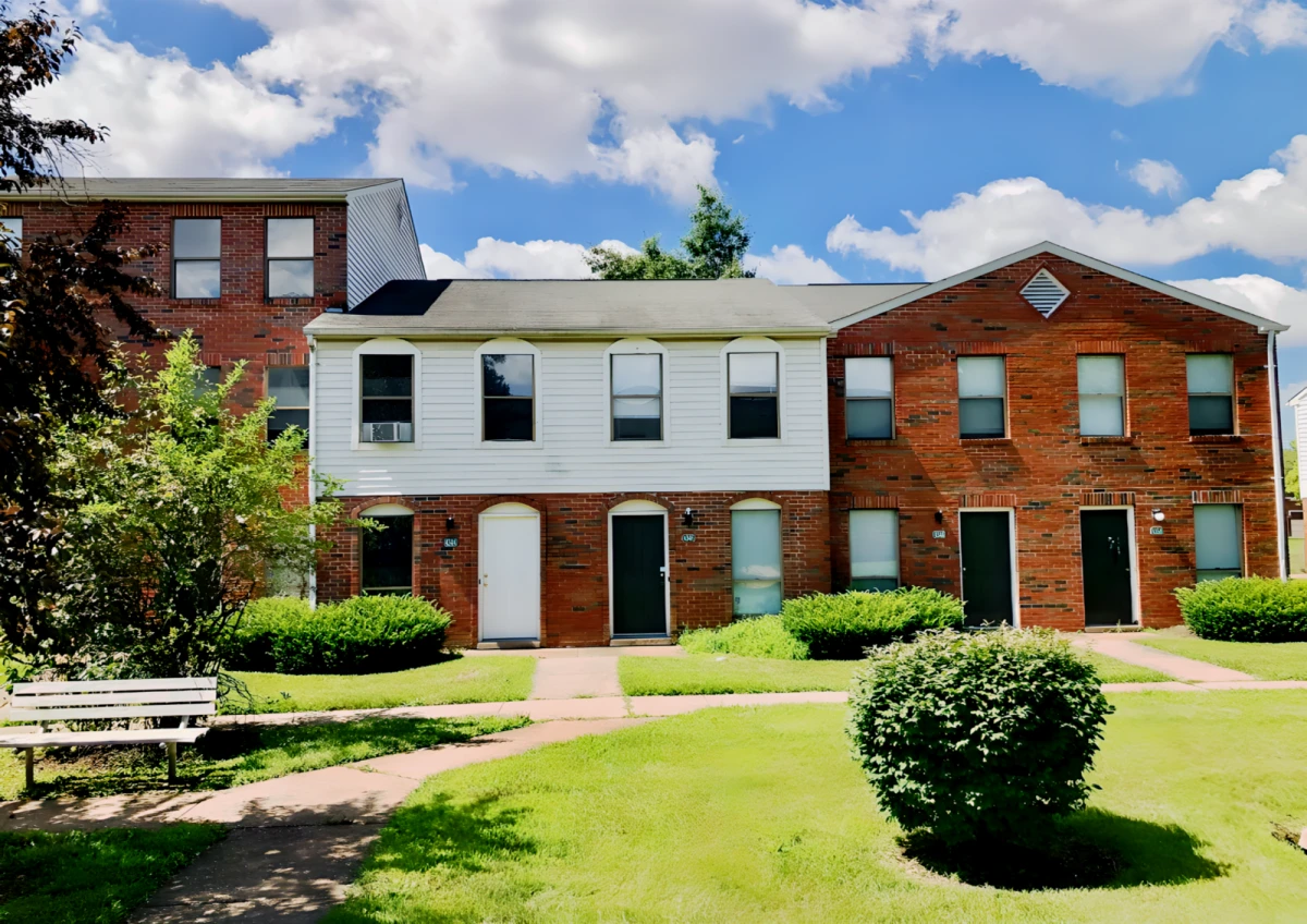 The Reserve at Heritage Apartments - St. Louis student accommodation
