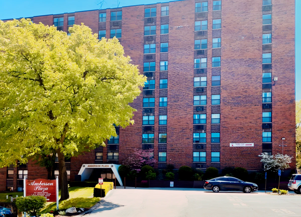 Amberson Plaza Apartments - Pittsburgh student accommodation