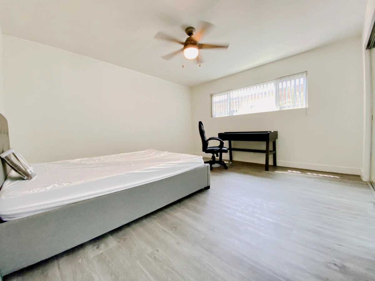2613 Kansas Ave - Santa Monica student accommodation