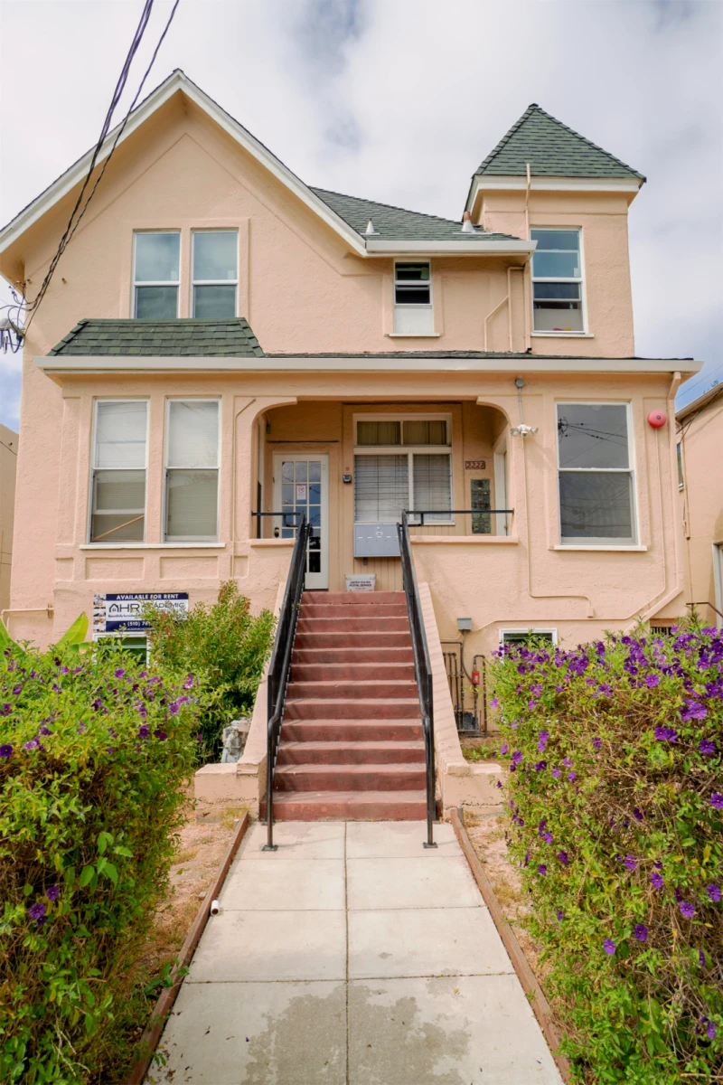 Dwight House - Berkeley student accommodation