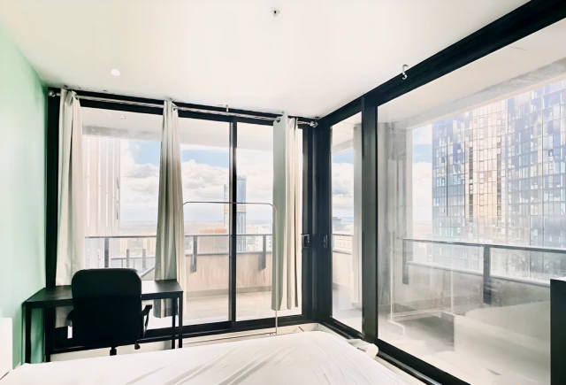 5203/80 A'Beckett Steet 4