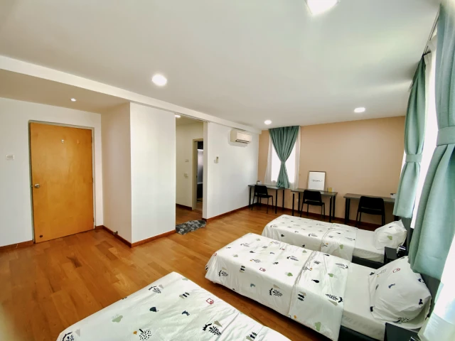32 Siglap Hill 1