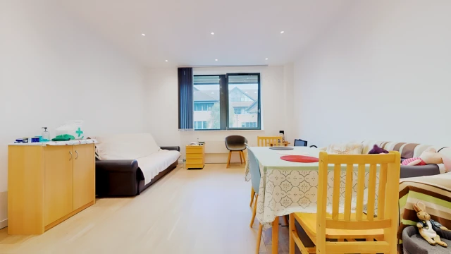 Riverbank Way 19566# 1